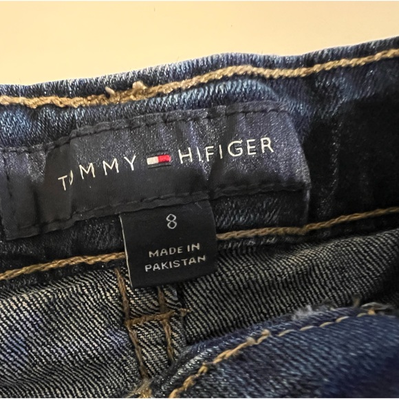 TOMMY HILFIGER BELTED GIRLS SKIRT  -  SIZE 8. - Picture 6 of 8